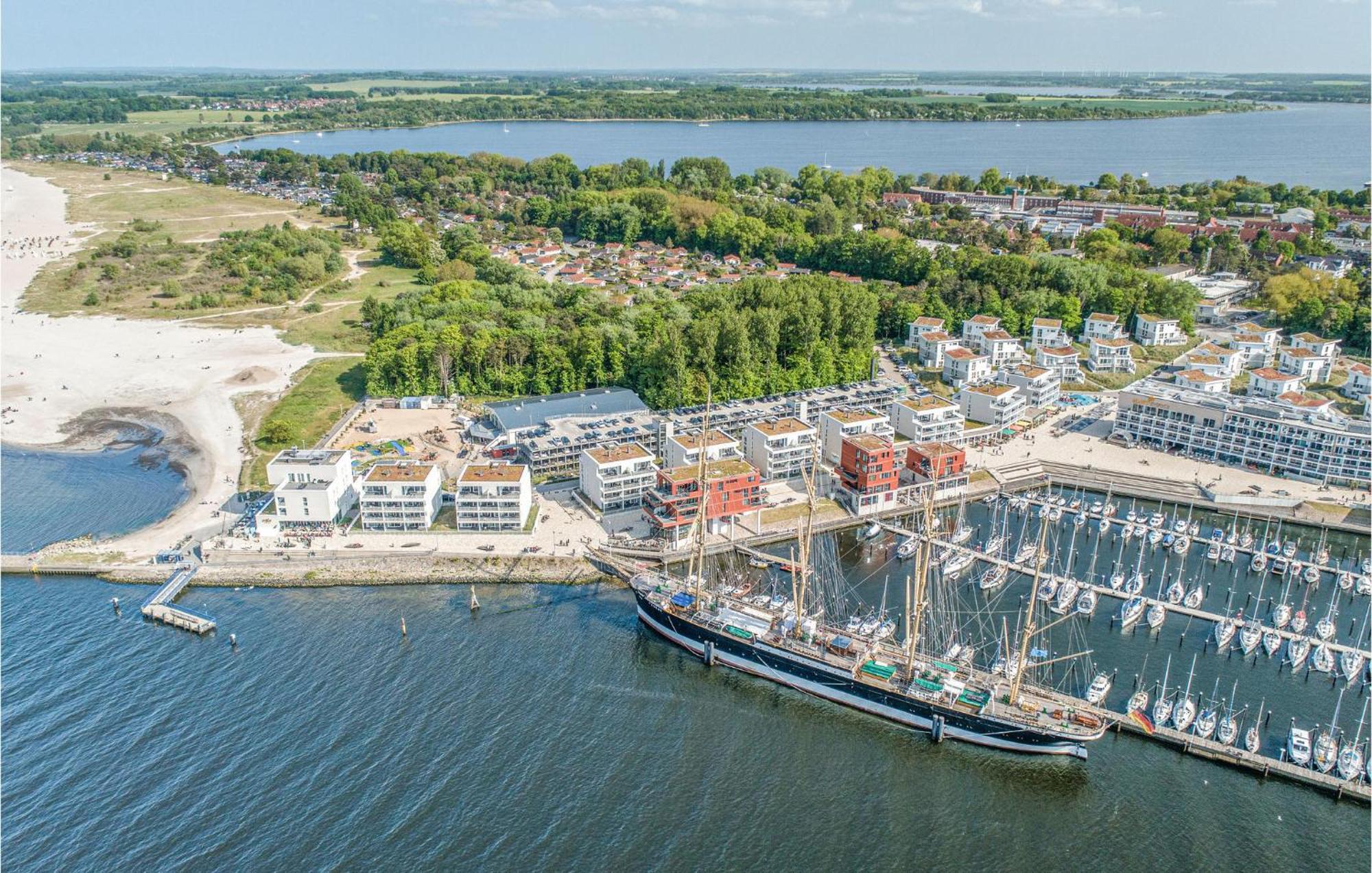 2 Bedroom Gorgeous In Travemuende